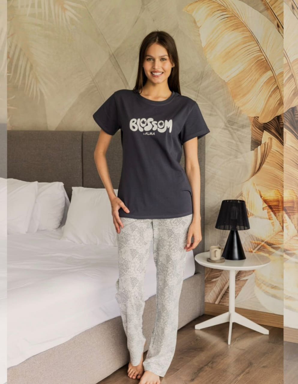 T-shirt and pantalon Pajma