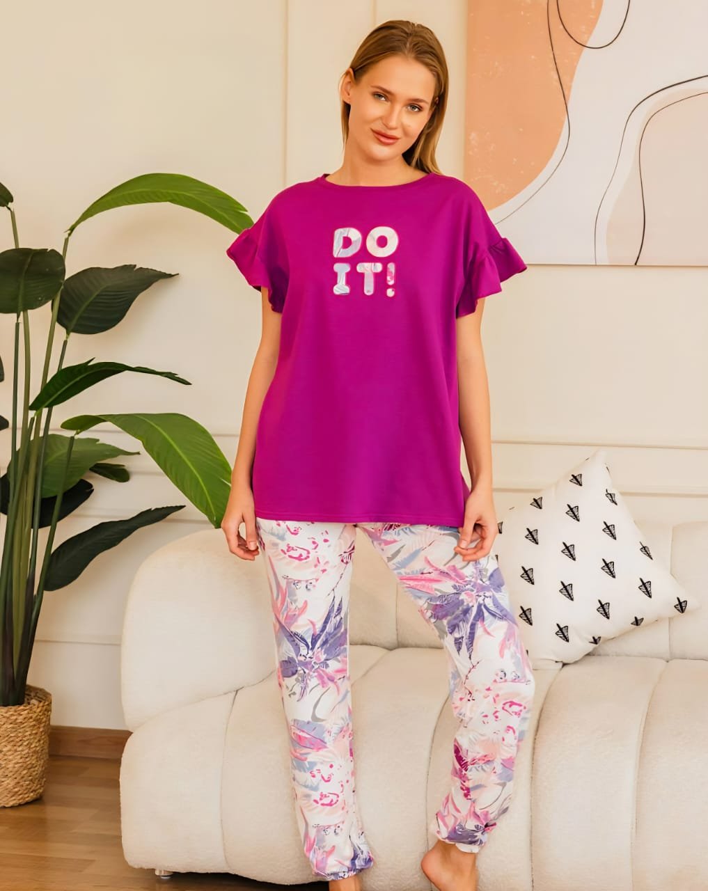 T-shirt and pantalon Pajma