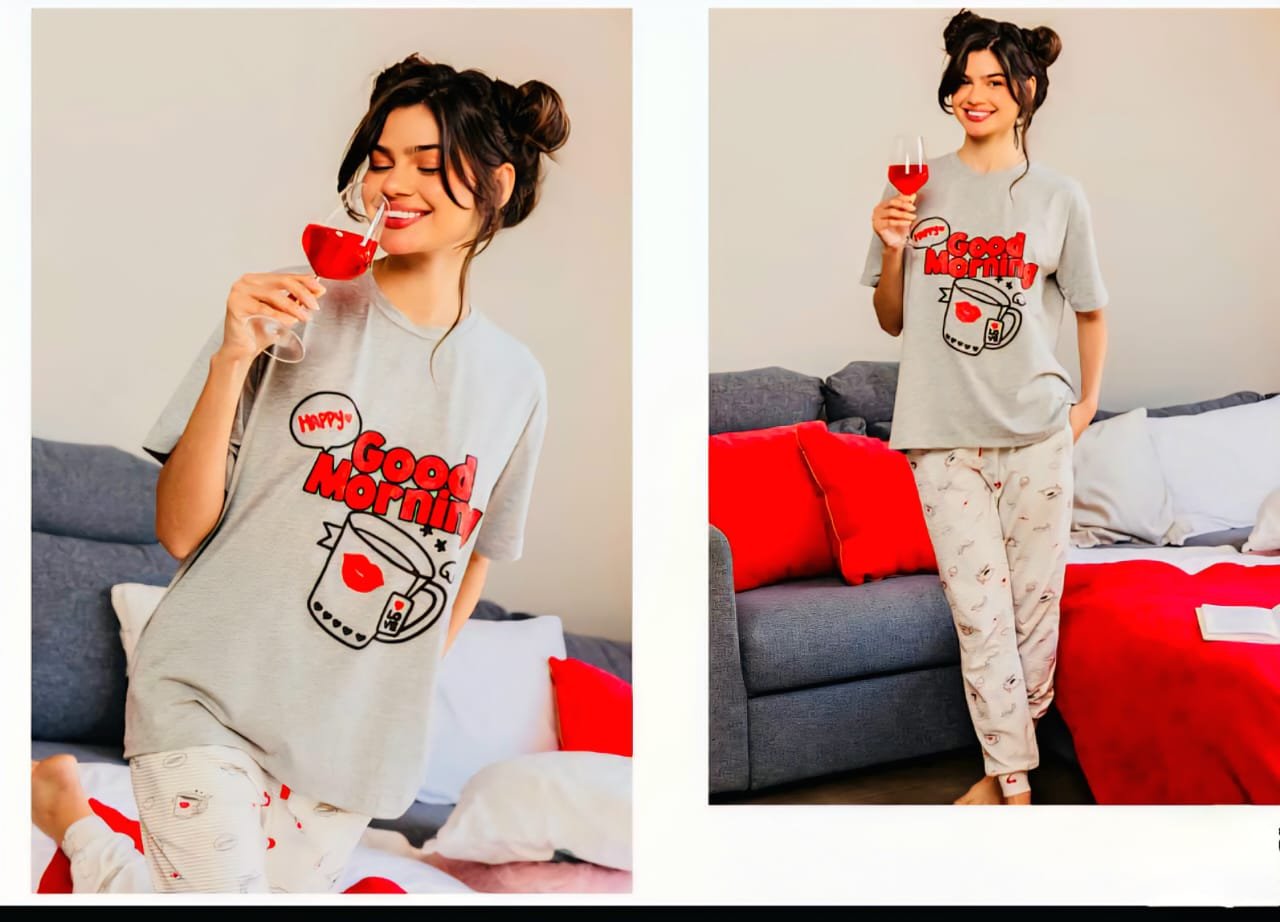 T-shirt and pantalon Pajma