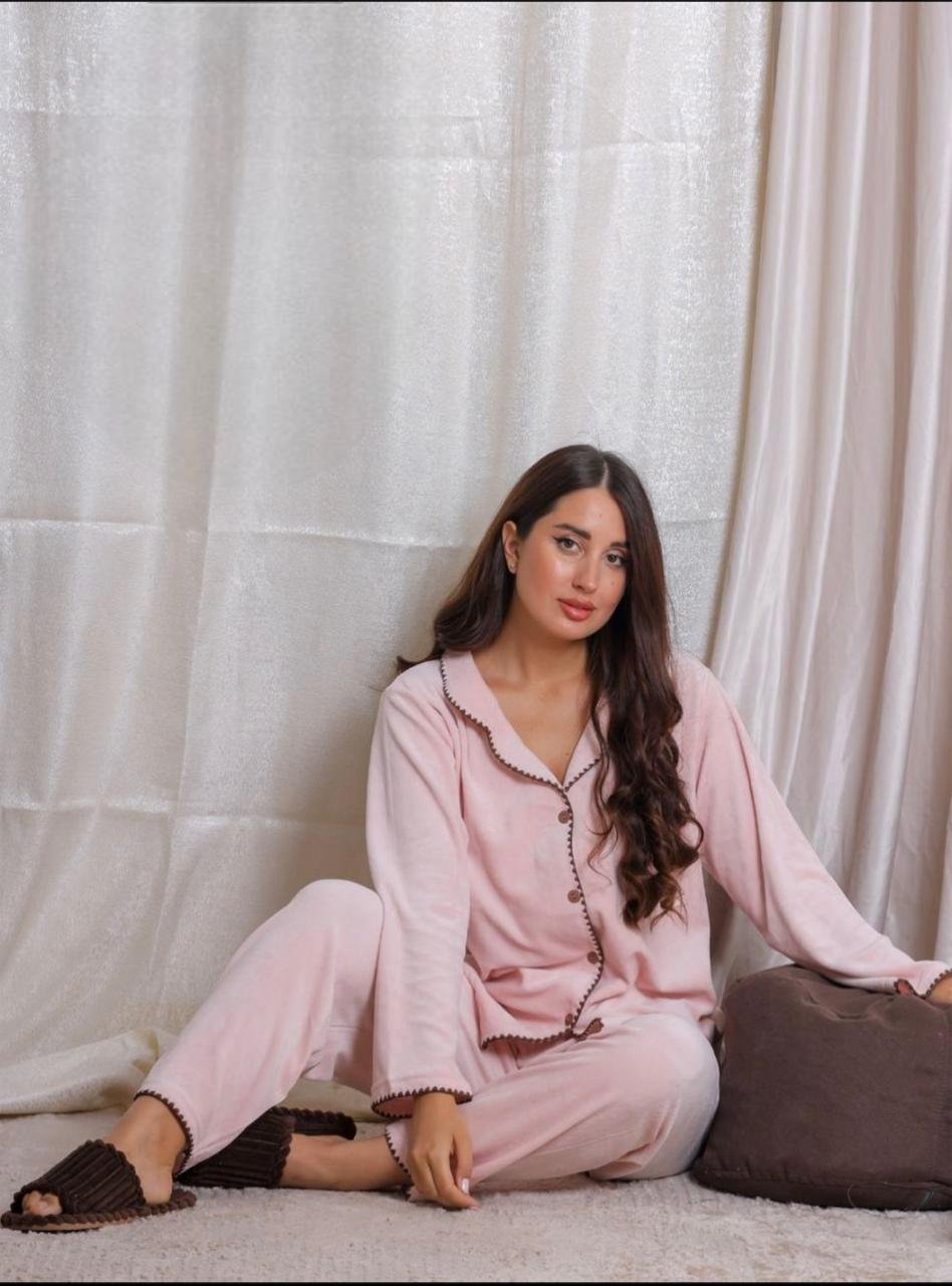 T-shirt and pantalon Pajma