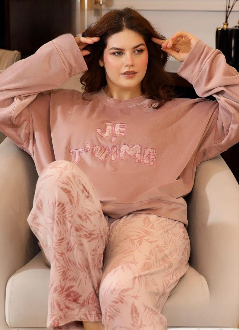 T-shirt and pantalon Pajma