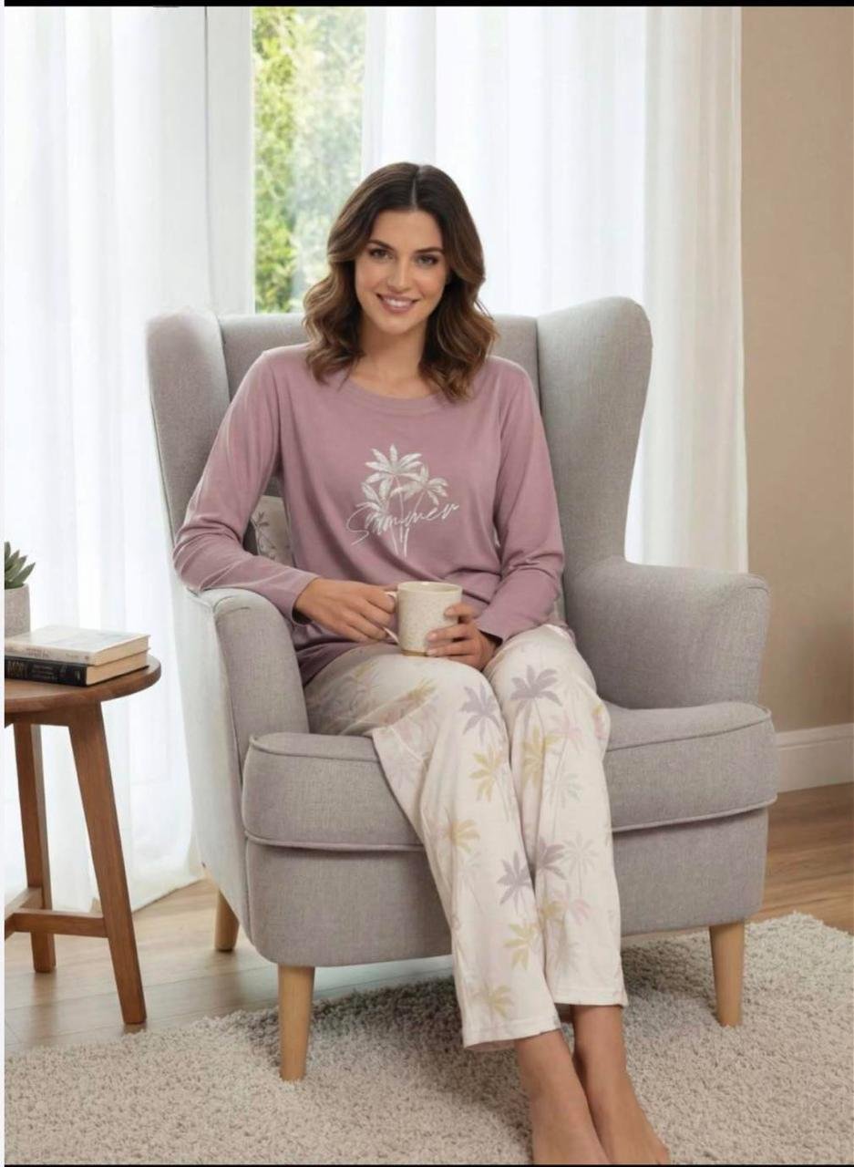 T-shirt and pantalon Pajma