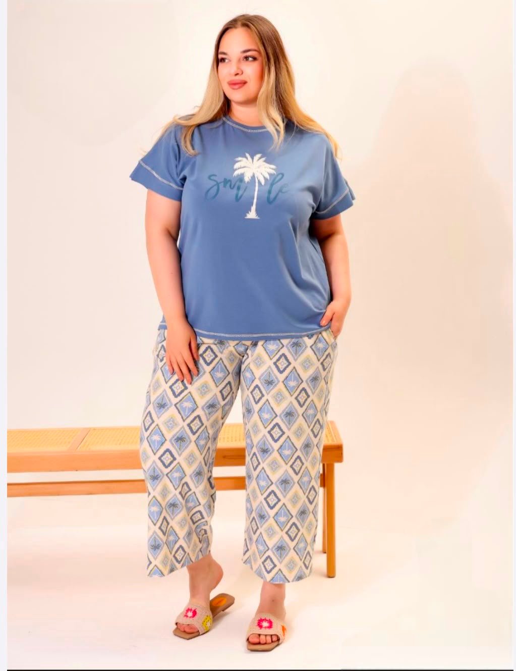 T-shirt and pantalon Pajma
